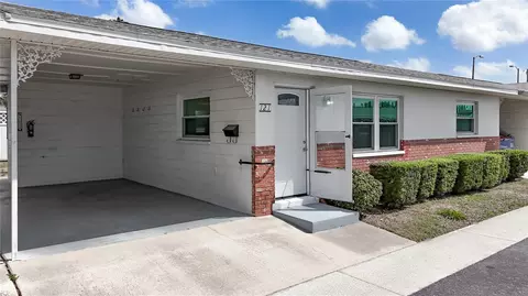 12400 Park Blvd #121, Seminole, FL 33772