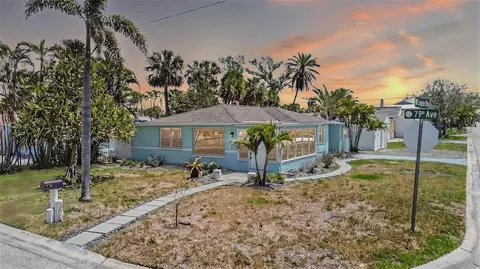 512 79th Ave, Saint Pete Beach, FL 33706