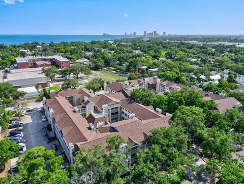 1000 W Horatio St #207, Tampa, FL 33606