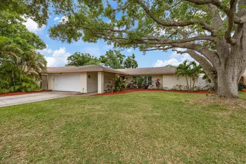 3013 Prestige Dr, Clearwater, FL 33759