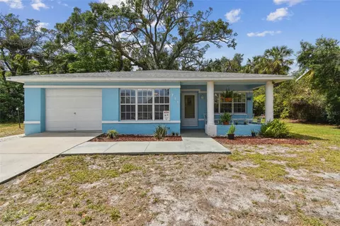 711 6th St NE, Largo, FL 33770