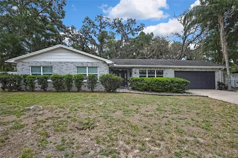 215 Deer Park Ave, Temple Terrace, FL 33617