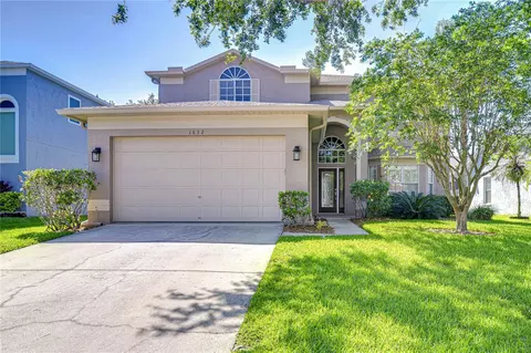 1632 Gray Bark Dr, Oldsmar, FL 34677