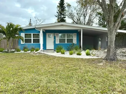 105 Emerald Ln, Largo, FL 33771