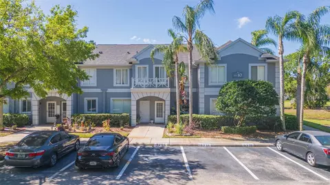 18236 Paradise Point Dr, Tampa, FL 33647