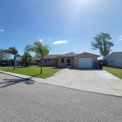 2110 Society Dr, Holiday, FL 34691