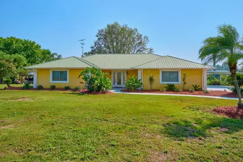 6589 Banyan Dr, Indian Lake Estates, FL 33855