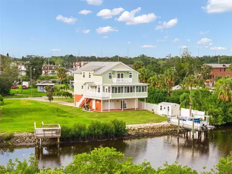 8932 Rocky Creek Dr, Tampa, FL 33615