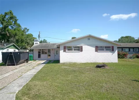 9151 Fairweather Dr, Largo, FL 33773