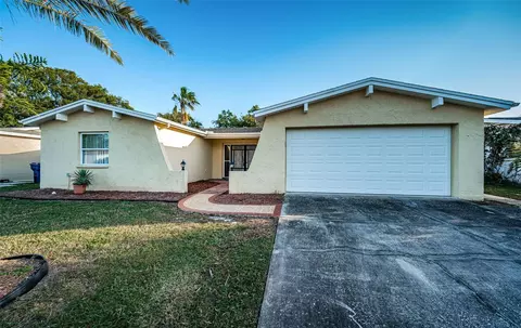 8026 Norwich Dr, Port Richey, FL 34668