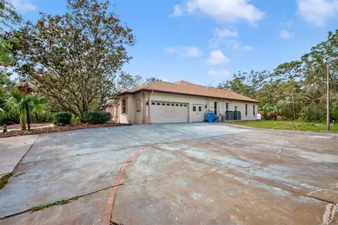Exterior - 7333 Royal Oak Dr, Spring Hill, FL 34607 photo 11 of 15
