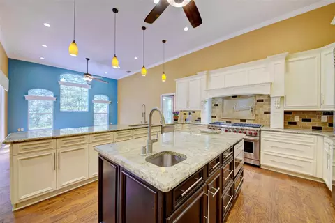 Kitchen - 7333 Royal Oak Dr, Spring Hill, FL 34607 photo 8 of 9