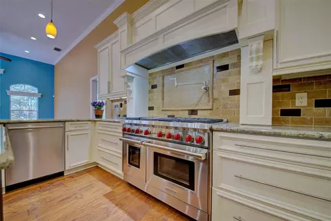 Kitchen - 7333 Royal Oak Dr, Spring Hill, FL 34607 photo 5 of 9