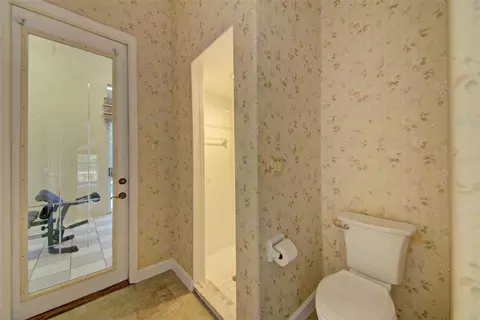 Bath - 7333 Royal Oak Dr, Spring Hill, FL 34607 photo 5 of 9