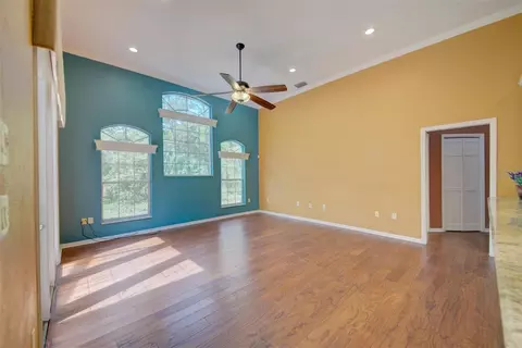 Living - 7333 Royal Oak Dr, Spring Hill, FL 34607 photo 4 of 11