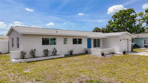 6780 31st Ave N, Saint Petersburg, FL 33710