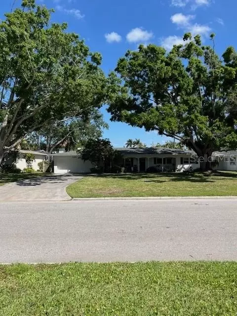 568 W Davis Blvd, Tampa, FL 33606