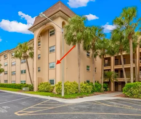 2525 W Bay Dr #A20, Belleair Bluffs, FL 33770