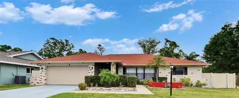 3092 Hillside Ln, Safety Harbor, FL 34695