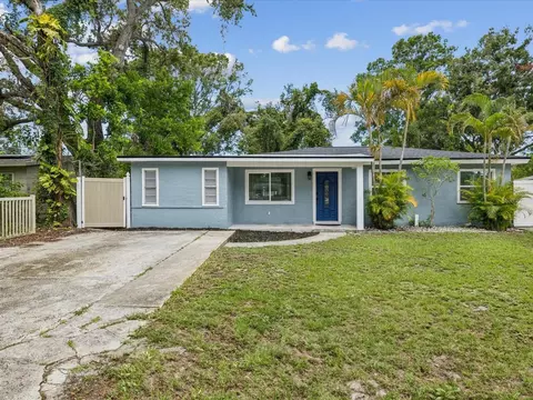 232 Emerald Ln, Largo, FL 33771