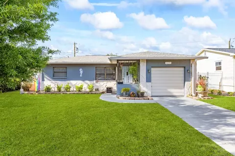 4235 Dartmouth Ave N, Saint Petersburg, FL 33713
