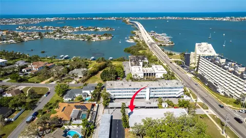 2950 W Bay Dr #A6, Belleair Bluffs, FL 33770