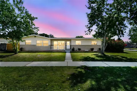 5601 16th St N, Saint Petersburg, FL 33703