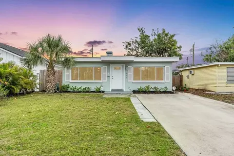 640 60th St S, Saint Petersburg, FL 33707
