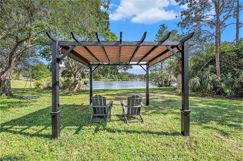 12020 Stone Crossing Cir, Tampa, FL 33635