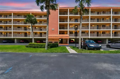 9450 Harbor Greens Way #403, Seminole, FL 33776