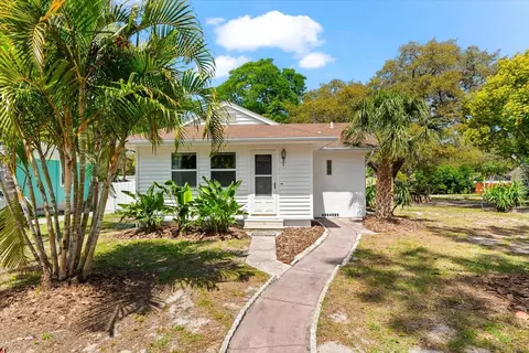 1232 Sedeeva Cir S, Clearwater, FL 33755