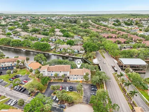 6301 Newtown Cir #1A5, Tampa, FL 33615
