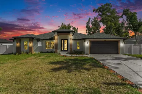 106 NE 1st Ave, Lutz, FL 33549
