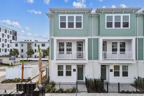 445 31st Way N, Saint Petersburg, FL 33713