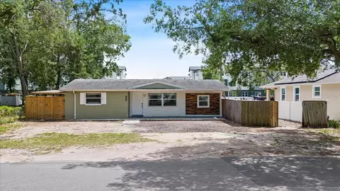 817 E 145th Ave, Tampa, FL 33613
