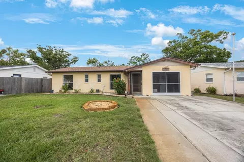8141 82nd Ave, Seminole, FL 33777