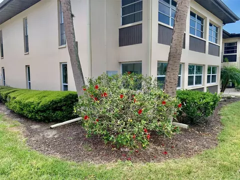 4712 Marine Pkwy #101, New Port Richey, FL 34652