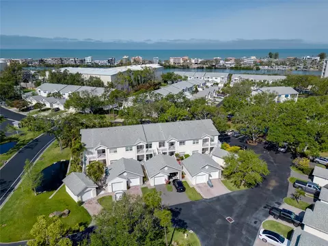 11520 Shipwatch Dr #1385, Largo, FL 33774