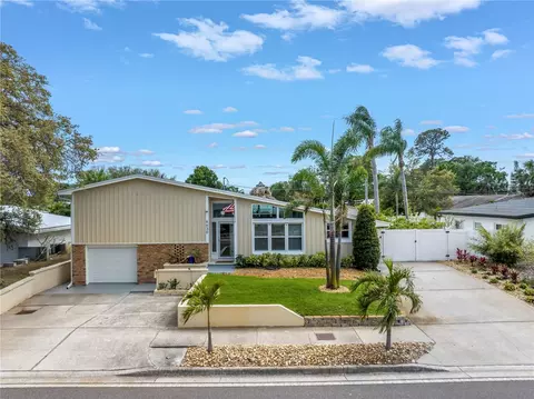 6630 Gulfport Blvd S, South Pasadena, FL 33707