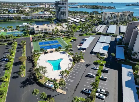 7560 Bay Island Dr S #241, South Pasadena, FL 33707