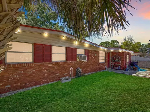 5905 Myer St, Tampa, FL 33634