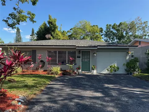 1026 8th Ave NW, Largo, FL 33770