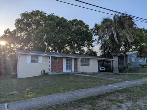 4581 Deltona Blvd, Spring Hill, FL 34606