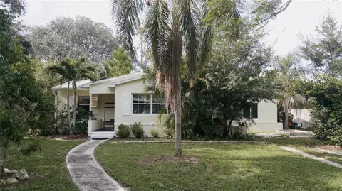 627 38th Ave NE, Saint Petersburg, FL 33704