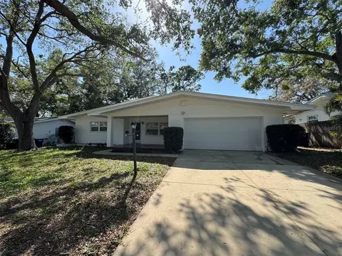 908 Pineview Ave, Clearwater, FL 33756