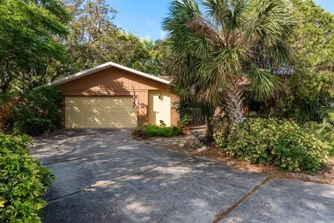50 Pembrook Cir, Palm Harbor, FL 34683