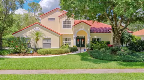 8907 Magnolia Chase Cirs, Tampa, FL 33647