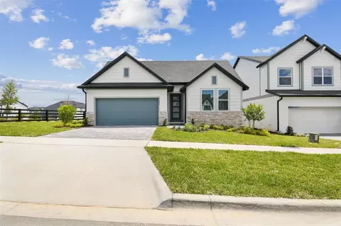 16998 Cedar Valley Cir, Clermont, FL 34711