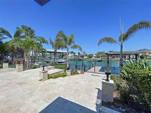 773 Snug Is, Clearwater Beach, FL 33767