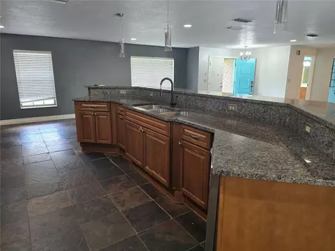 Kitchen - 4506 SE 7th Pl, Ocala, FL 34471 photo 4 of 5